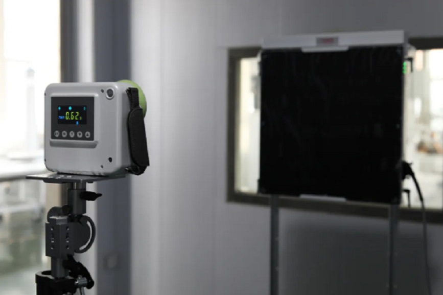 Radioscopy from film to digital how flat panel detectors become the seeing lens for medical and industrial inspection